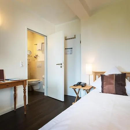 מלון Fruehstueckshotel