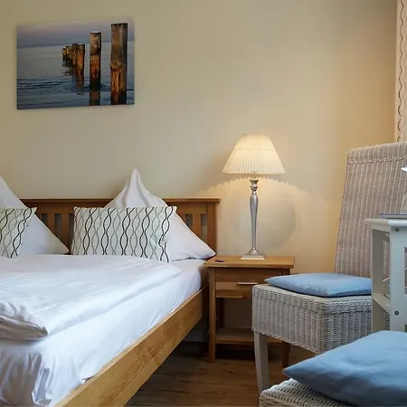 מלון Fruehstueckshotel