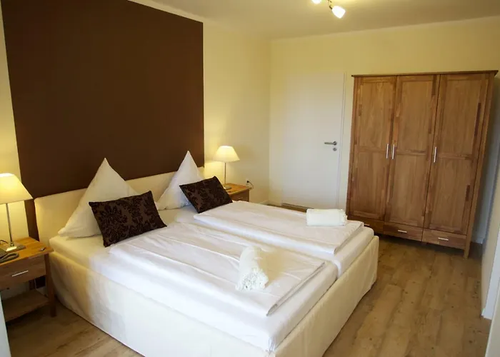 فندق Fruehstueckshotel سانكت بيتر اوردنغ